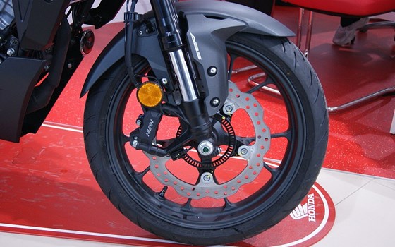 Neufahrzeug Honda CB125R - Bild 3