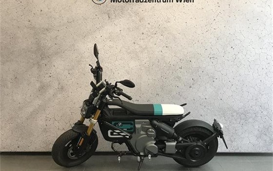 Gebrauchtmotorrad BMW CE 02 4kW - Bild 1 Gebrauchtmotorrad BMW CE 02 4kW - Bild 1
