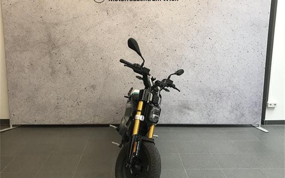 Gebrauchtmotorrad BMW CE 02 4kW - Bild 3 Gebrauchtmotorrad BMW CE 02 4kW - Bild 3