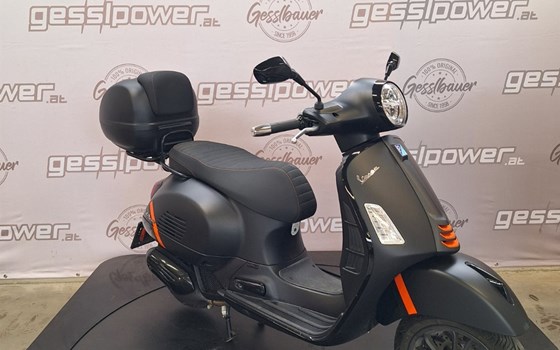 Gebrauchtmotorrad Vespa GTS 125 Super Sport - Bild 2 Gebrauchtmotorrad Vespa GTS 125 Super Sport - Bild 2