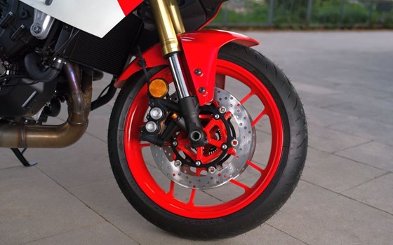 Gebrauchtmotorrad Yamaha XSR900 GP - Bild 8