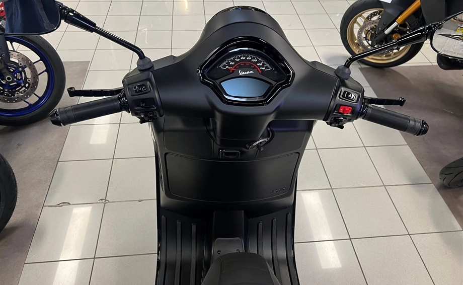 Angebot Vespa GTS 310 SuperSport Bild 12: Angebot Vespa GTS 310 SuperSport