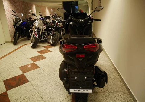 zum Vergrössern bitte anklicken!