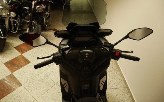 Gebrauchtmotorrad Yamaha XMAX 300 Tech MAX - Bild 15 Gebrauchtmotorrad Yamaha XMAX 300 Tech MAX - Bild 15