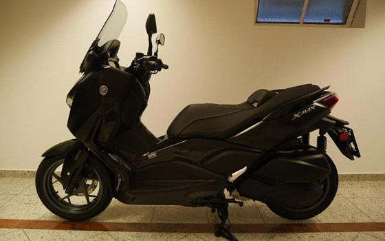 Gebrauchtmotorrad Yamaha XMAX 300 Tech MAX - Bild 5 Gebrauchtmotorrad Yamaha XMAX 300 Tech MAX - Bild 5