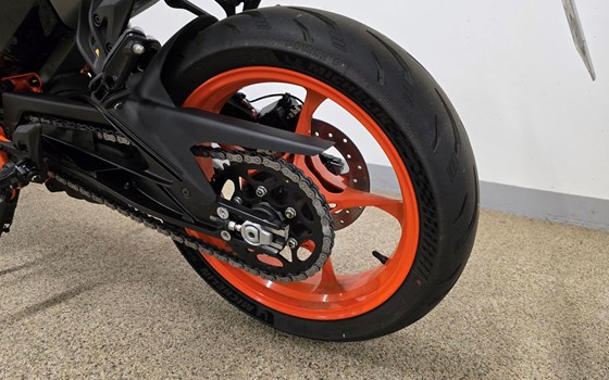 Gebrauchtmotorrad KTM 390 Duke - Bild 4