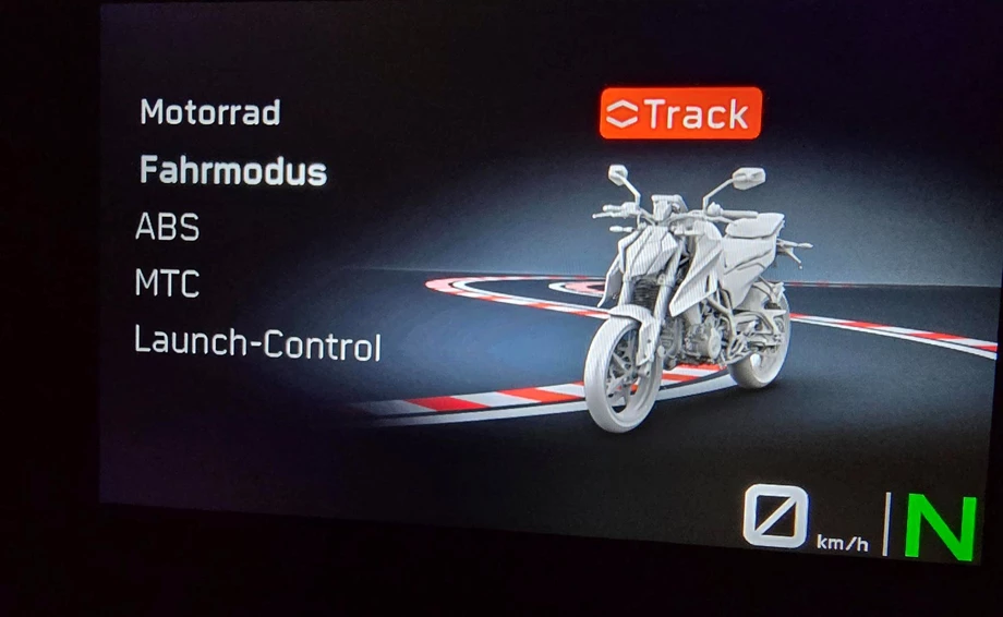 Angebot KTM 390 Duke Bild 6: Angebot KTM 390 Duke
