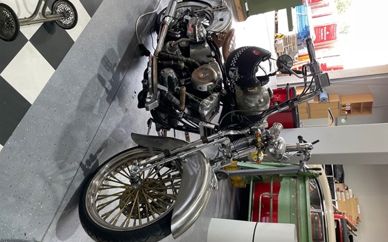 Gebrauchtmotorrad Harley-Davidson Softail Heritage Classic FLSTC - Bild 2 Gebrauchtmotorrad Harley-Davidson Softail Heritage Classic FLSTC - Bild 2