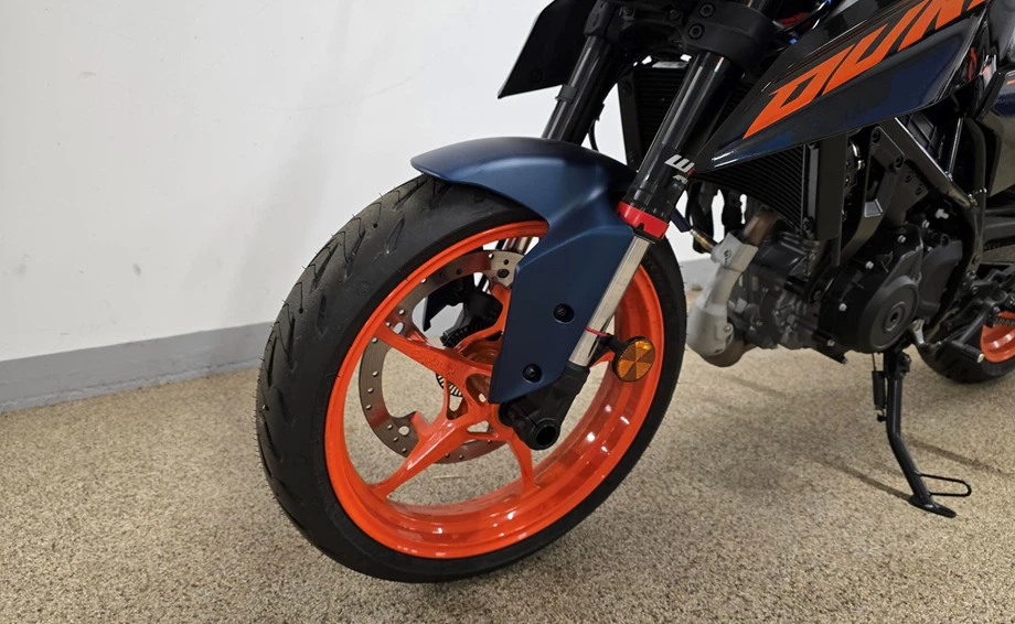 Angebot KTM 125 Duke Bild 3: Angebot KTM 125 Duke