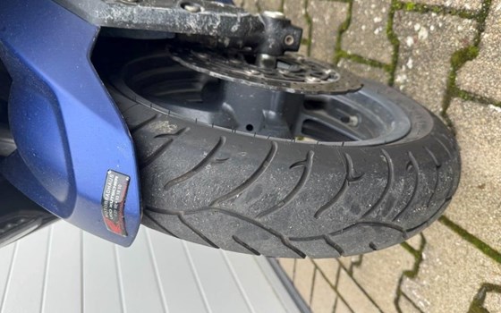 Gebrauchtmotorrad Kymco AK 550i ABS - Bild 1