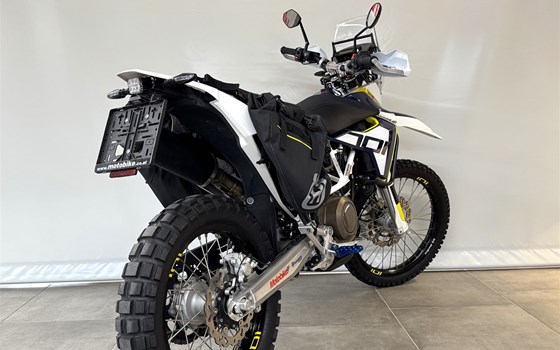 Gebrauchtmotorrad Husqvarna 701 Enduro - Bild 6 Gebrauchtmotorrad Husqvarna 701 Enduro - Bild 6