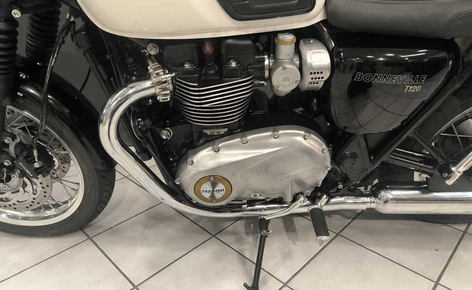 Angebot Triumph Bonneville T120 Bild 10: Angebot Triumph Bonneville T120