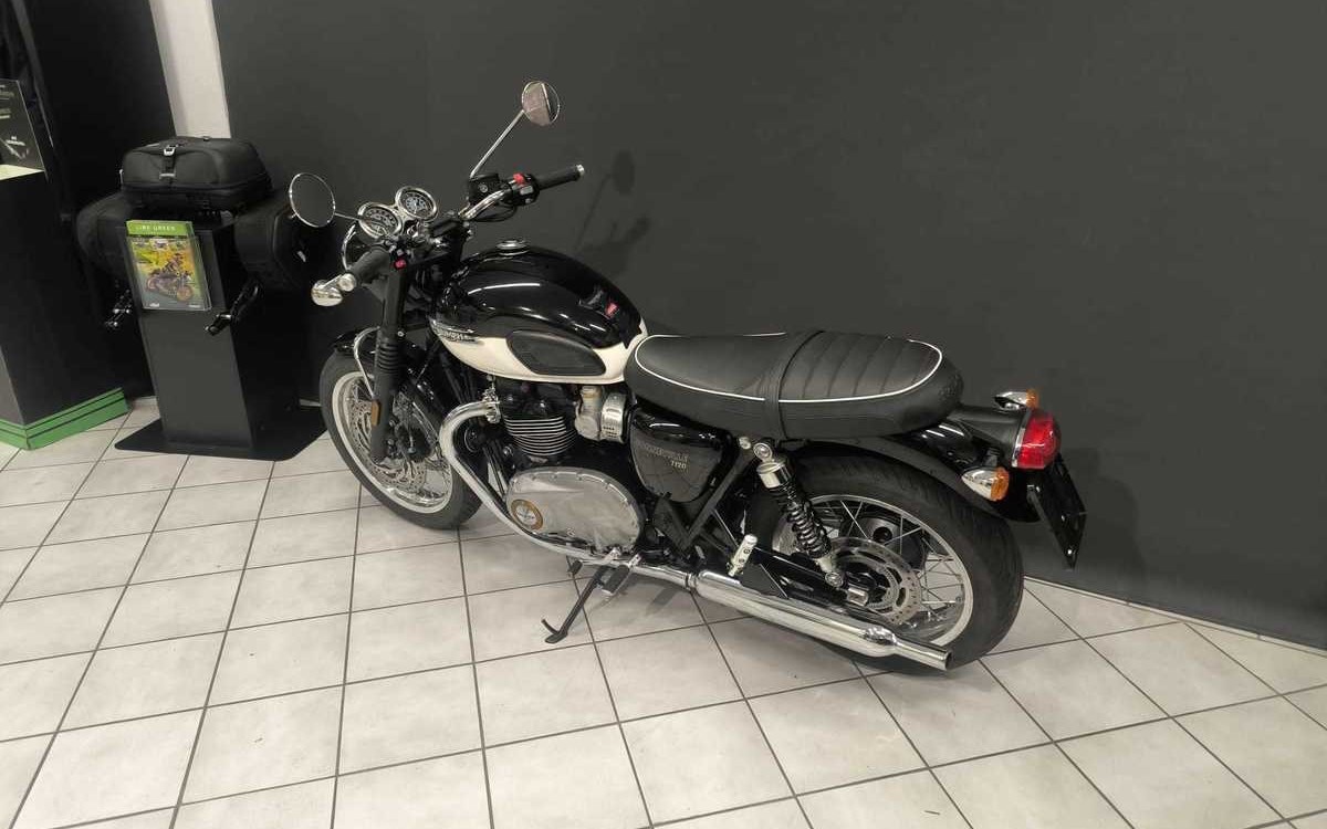 Zum Vergrößern bitte anklicken! Angebot Triumph Bonneville T120