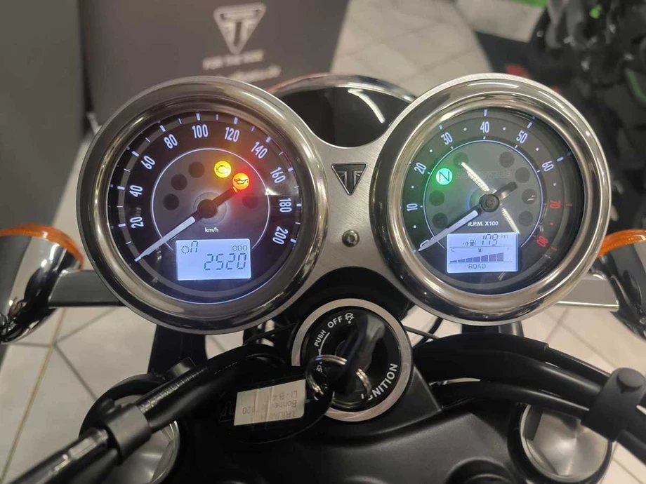 Angebot Triumph Bonneville T120 Bild 7: Angebot Triumph Bonneville T120