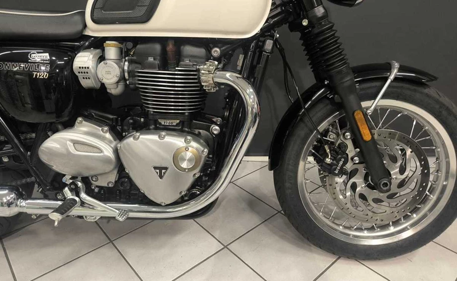 Angebot Triumph Bonneville T120 Bild 8: Angebot Triumph Bonneville T120