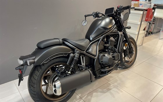 Neufahrzeug Honda CMX1100 Rebel SE DCT - Bild 3 Neufahrzeug Honda CMX1100 Rebel SE DCT - Bild 3