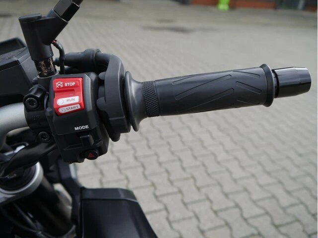 Angebot Yamaha MT-10 Bild 19: Angebot Yamaha MT-10