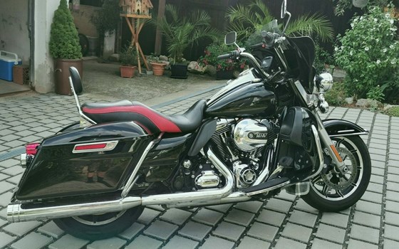 Gebrauchtmotorrad Harley-Davidson Road King Police FLHP - Bild 1