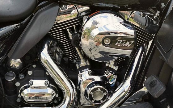 Gebrauchtmotorrad Harley-Davidson Road King Police FLHP - Bild 8