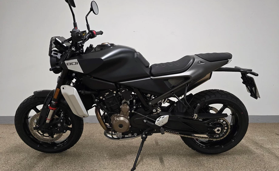 Angebot Husqvarna Svartpilen 801 Bild 2: Angebot Husqvarna Svartpilen 801