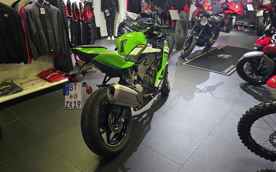 Gebrauchtmotorrad Kawasaki Ninja ZX-4RR - Bild 6