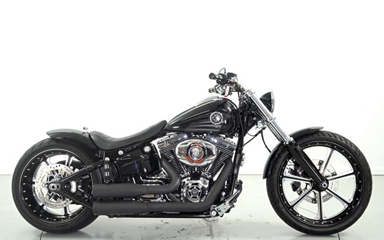 Motorrad Occasion Harley-Davidson Softail Breakout FXSB - Bild 4