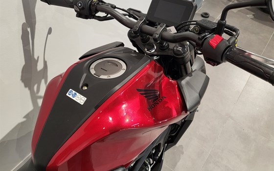 Neufahrzeug Honda CB125R - Bild 11