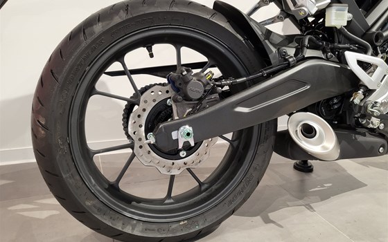 Neufahrzeug Honda CB125R - Bild 7