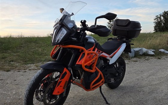 Gebrauchtmotorrad KTM 790 Adventure - Bild 2 Gebrauchtmotorrad KTM 790 Adventure - Bild 2