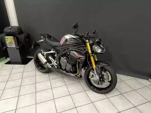 Triumph Speed Triple 1200 RS