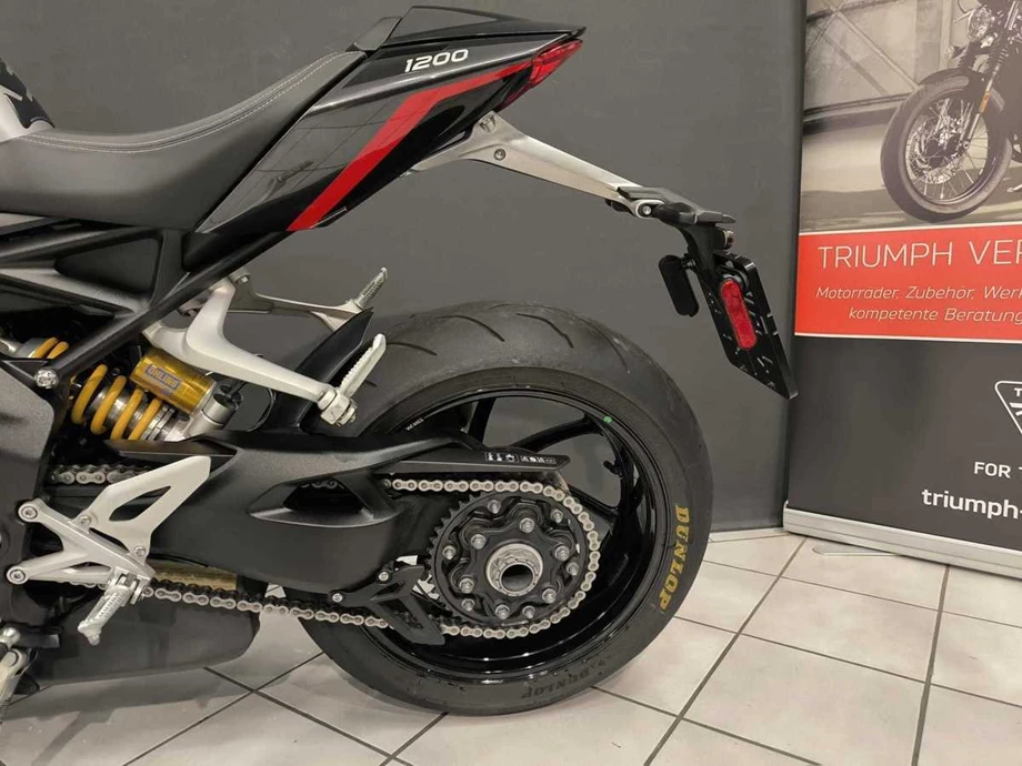 Angebot Triumph Speed Triple 1200 RS Bild 11: Angebot Triumph Speed Triple 1200 RS
