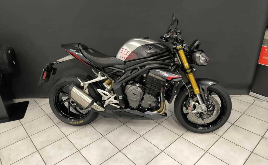 Angebot Triumph Speed Triple 1200 RS Bild 2: Angebot Triumph Speed Triple 1200 RS