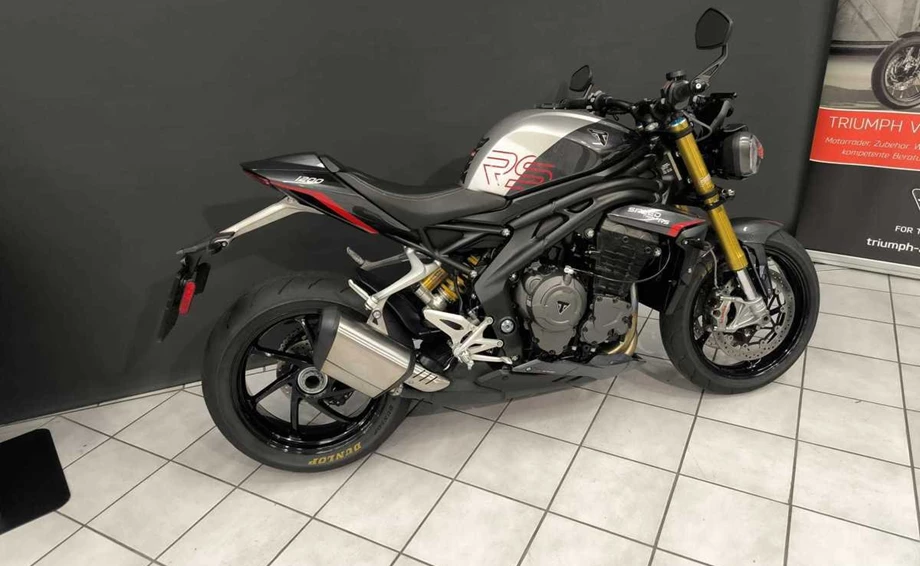 Angebot Triumph Speed Triple 1200 RS Bild 3: Angebot Triumph Speed Triple 1200 RS