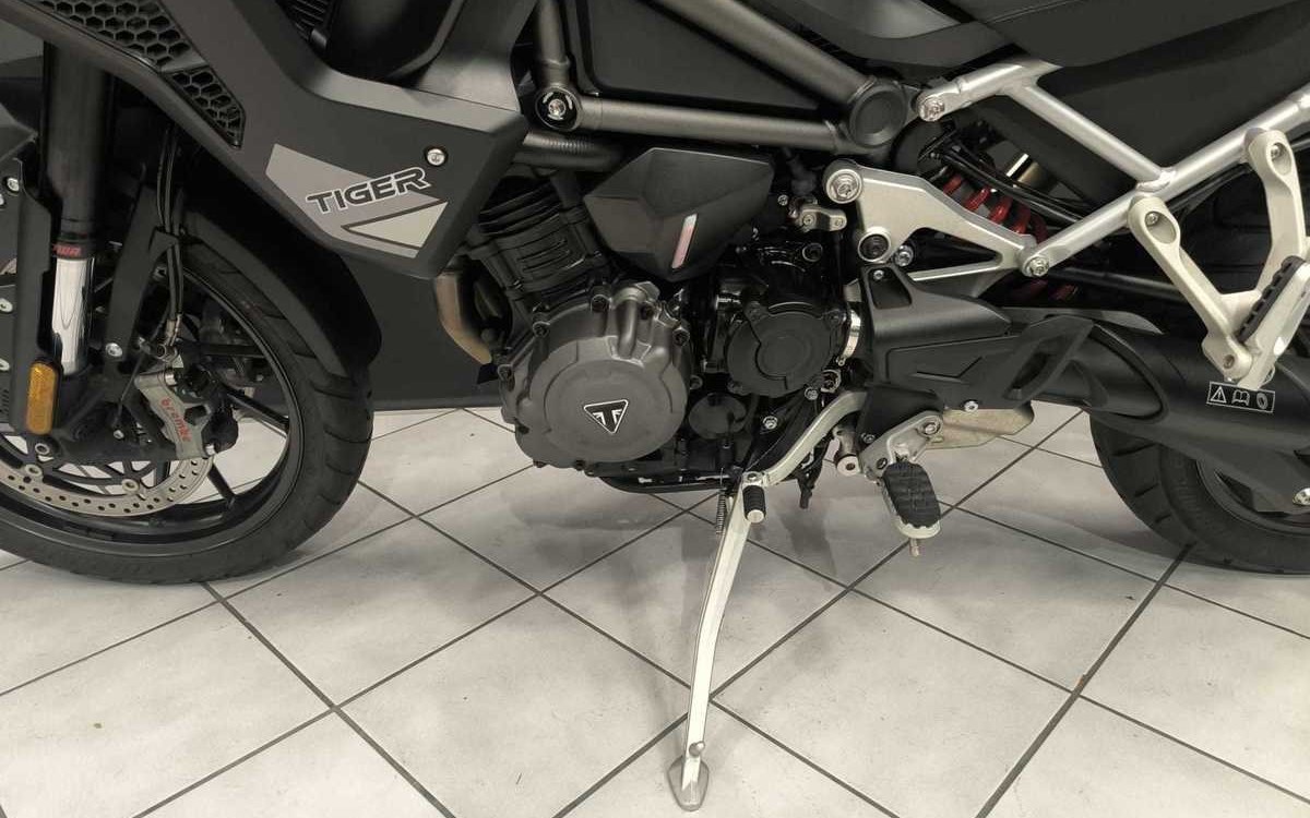 Zum Vergrößern bitte anklicken! Angebot Triumph Tiger 1200 GT
