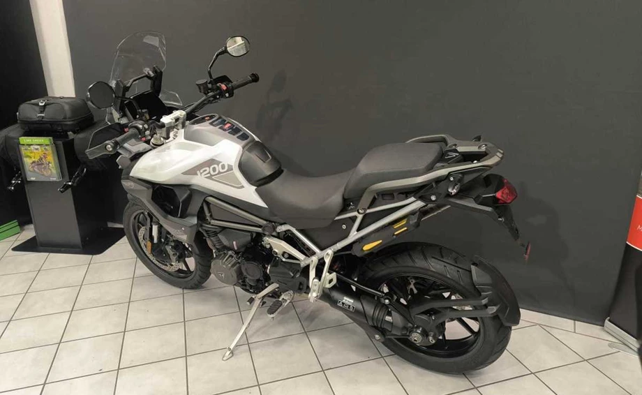 Angebot Triumph Tiger 1200 GT Bild 4: Angebot Triumph Tiger 1200 GT