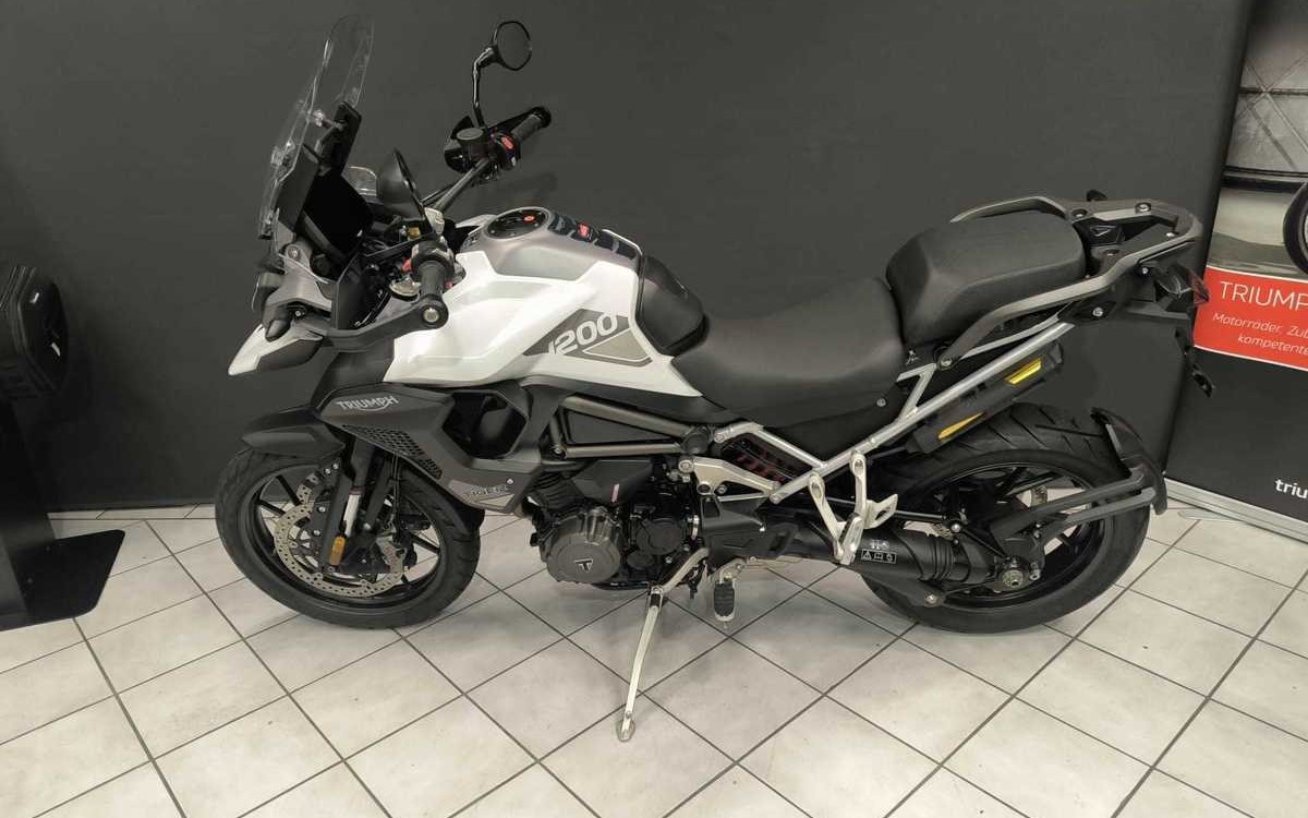 Zum Vergrößern bitte anklicken! Angebot Triumph Tiger 1200 GT