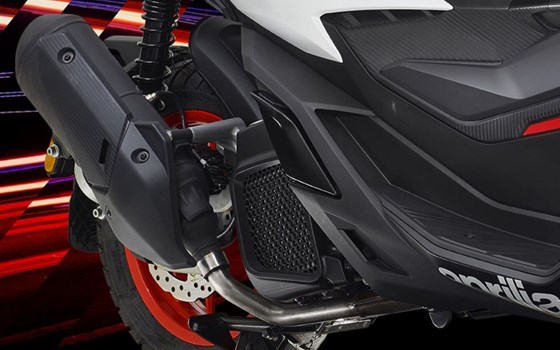 Neufahrzeug Aprilia SR GT Sport 125 - Bild 4