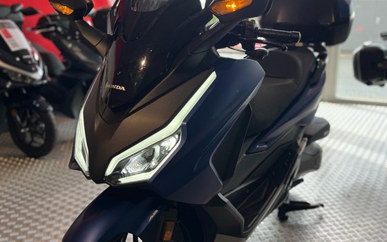 Gebrauchtmotorrad Honda Forza 350 - Bild 2