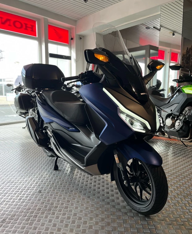 Honda Forza 350