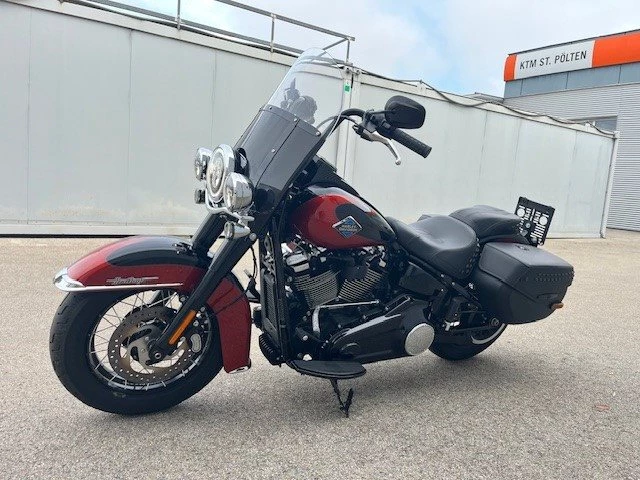 Harley-Davidson Softail Heritage Classic FLHC (Whiskey Fire/Vivid Black) - Bild 9