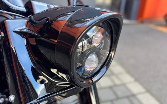 Gebrauchtmotorrad Harley-Davidson Touring Road King Special FLHRXS - Bild 6 Gebrauchtmotorrad Harley-Davidson Touring Road King Special FLHRXS - Bild 6