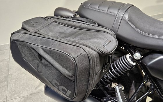 Gebrauchtmotorrad Moto Guzzi V7 Stone - Bild 3 Gebrauchtmotorrad Moto Guzzi V7 Stone - Bild 3