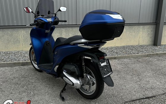 Gebrauchtmotorrad Honda SH150i - Bild 3 Gebrauchtmotorrad Honda SH150i - Bild 3
