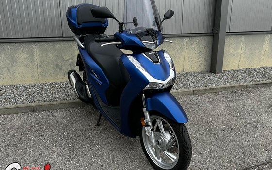 Gebrauchtmotorrad Honda SH150i - Bild 1 Gebrauchtmotorrad Honda SH150i - Bild 1
