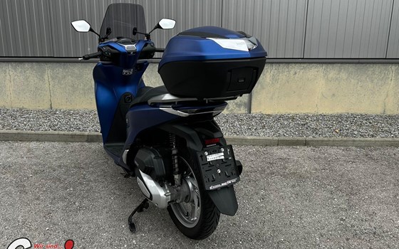 Gebrauchtmotorrad Honda SH150i - Bild 4 Gebrauchtmotorrad Honda SH150i - Bild 4