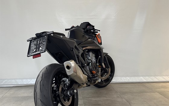 Gebrauchtmotorrad KTM 990 Duke - Bild 5 Gebrauchtmotorrad KTM 990 Duke - Bild 5