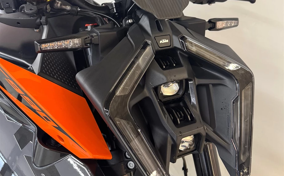 Angebot KTM 990 Duke Bild 7: Angebot KTM 990 Duke