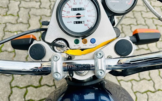 Gebrauchtmotorrad Yamaha SRX600 - Bild 9