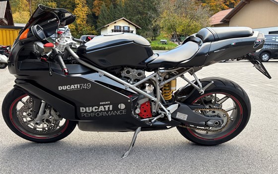 Gebrauchtmotorrad Ducati 749 - Bild 2 Gebrauchtmotorrad Ducati 749 - Bild 2