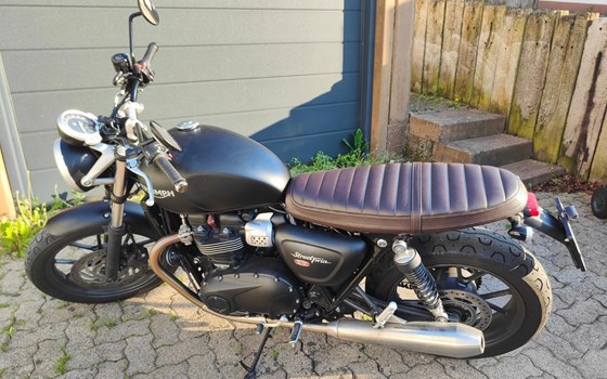Motorrad Occasion Triumph Street Twin - Bild 1
